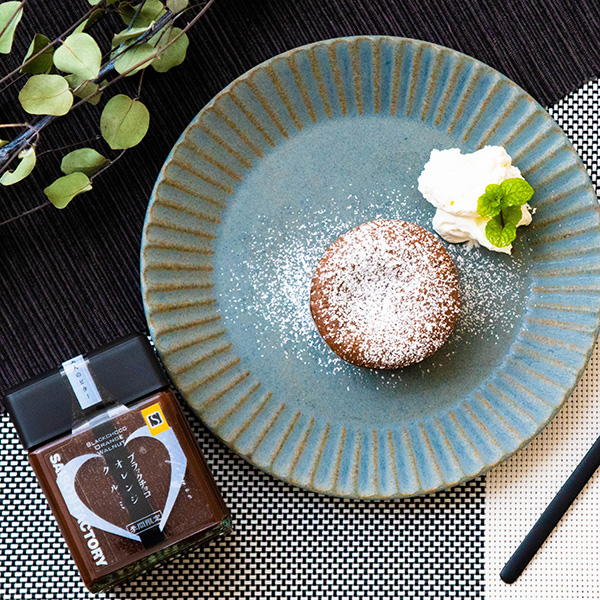 でっかいハムタンS ショコラ 濃厚とろけるトリプルショコラ - パン